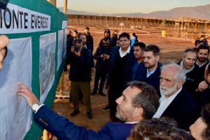 Ministro Montes visita Los Vilos e inicia obras de 3 proyectos para más de 400 familias